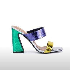 AKIRA Vibrant Metallic Snake Skin Sandals